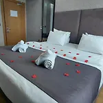 Hotel Queen Palace 4*