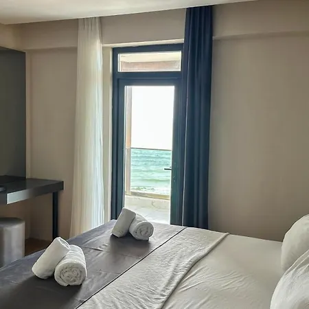 فندق Queen Palace 4*