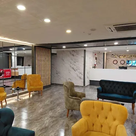 Queen Palace ترابزون