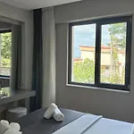 Hotel Queen Palace 4*