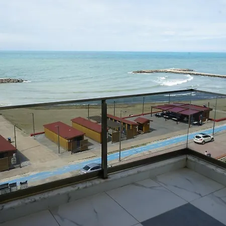 Queen Palace Hotel 4*