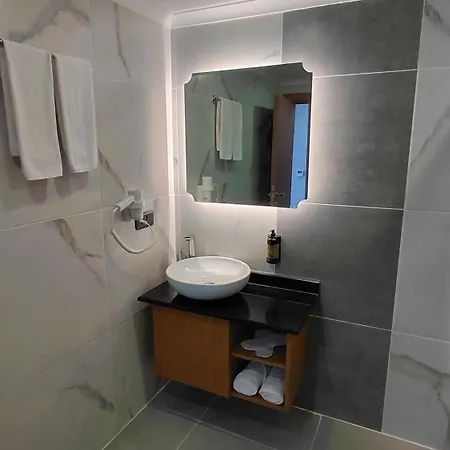 Queen Palace 4*