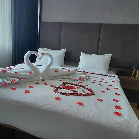 Queen Palace Otel 4*