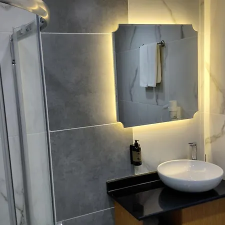 Queen Palace Otel Trabzon