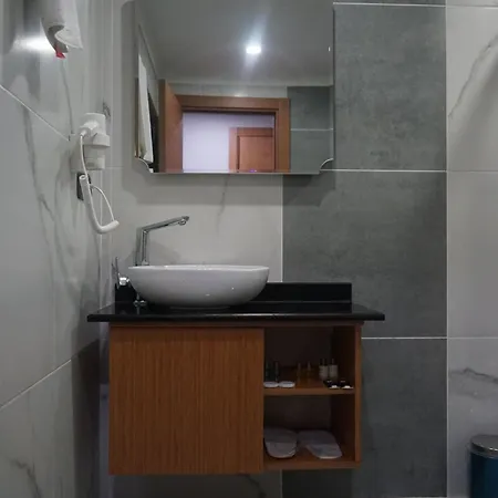 Queen Palace Otel 4*