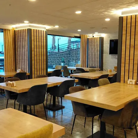 Queen Palace Otel 4*