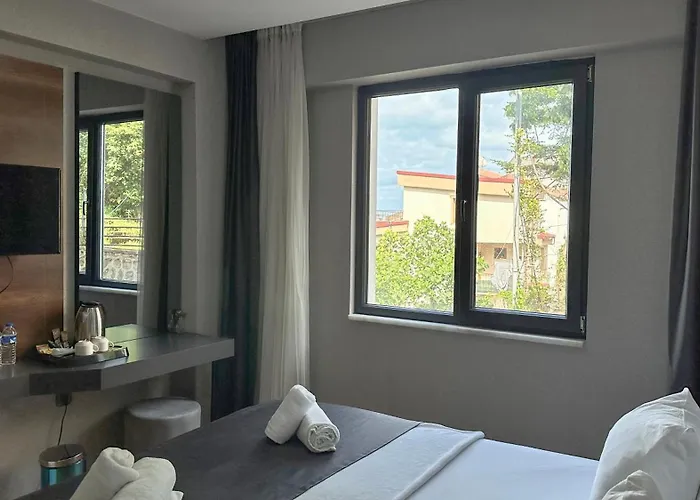 Hotel Queen Palace 4*